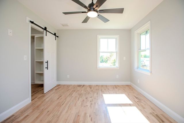 205 Eastview Ave, Somerset, MA 02726