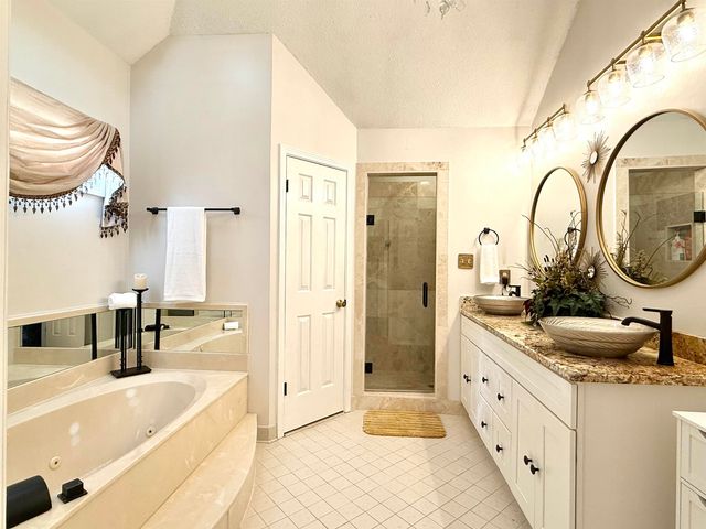 825 N WALNUT BEND RD, Memphis, TN 38018