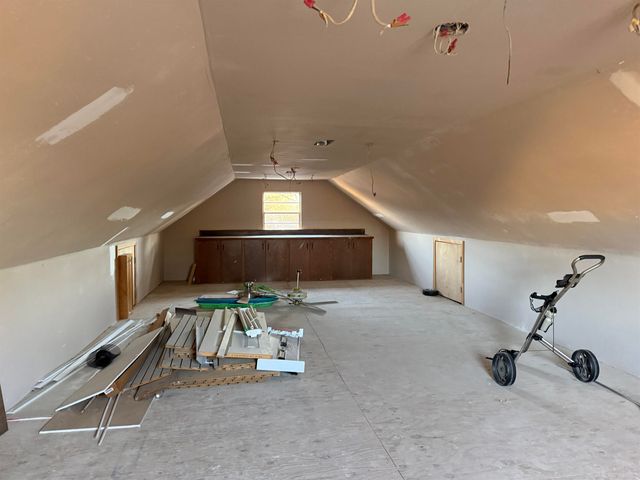 825 N WALNUT BEND RD, Memphis, TN 38018