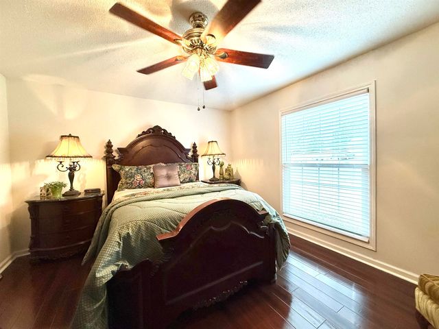 825 N WALNUT BEND RD, Memphis, TN 38018