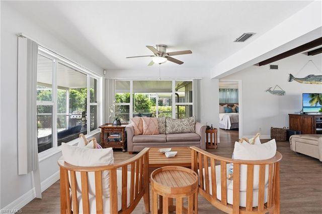 5125 Rutland CT, Cape Coral, FL 33904