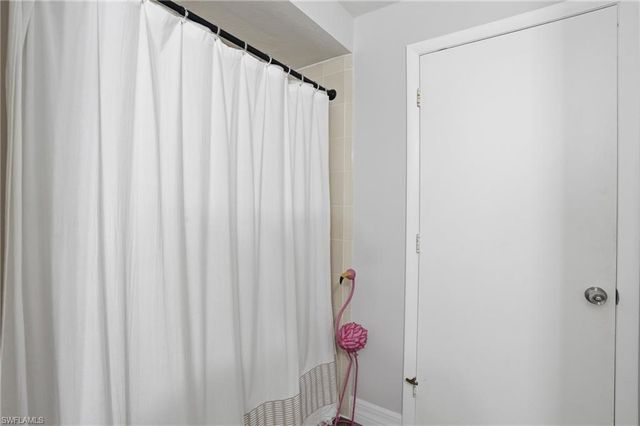 5125 Rutland CT, Cape Coral, FL 33904