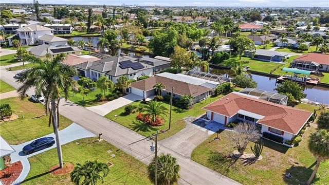 5125 Rutland CT, Cape Coral, FL 33904