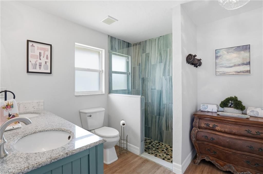 Image 20 of property listing at 5125 Rutland CT, Cape Coral, FL 33904