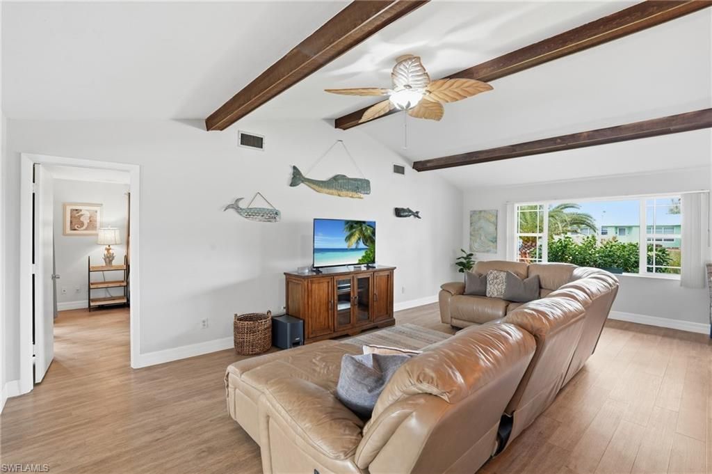 Image 4 of property listing at 5125 Rutland CT, Cape Coral, FL 33904