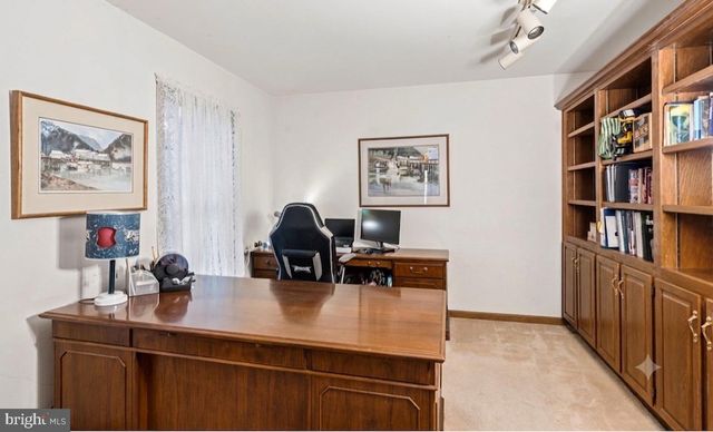9 SILVER LAKE DR, Shamong, NJ 08088