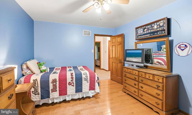 9 SILVER LAKE DR, Shamong, NJ 08088
