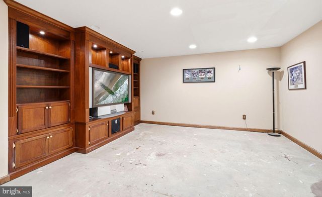 9 SILVER LAKE DR, Shamong, NJ 08088
