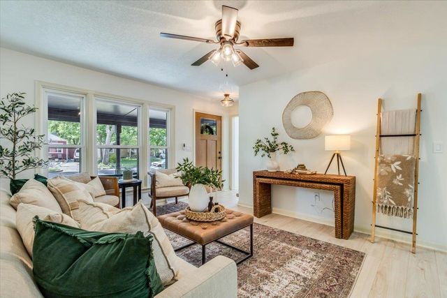 1814 N Litchfield St, Wichita, KS 67203