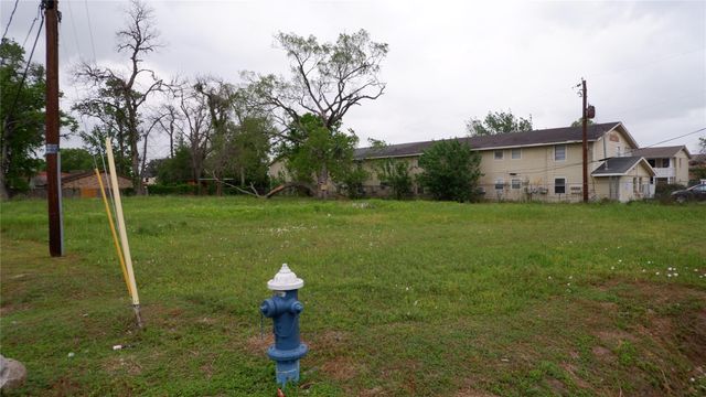 8910 Etta Street, Houston, TX 77093