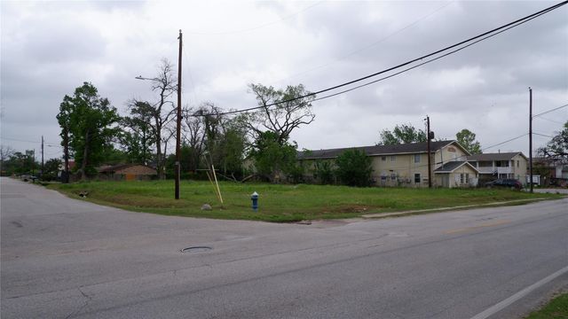 8910 Etta Street, Houston, TX 77093