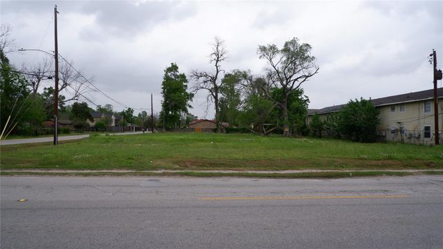 8910 Etta Street, Houston, TX 77093