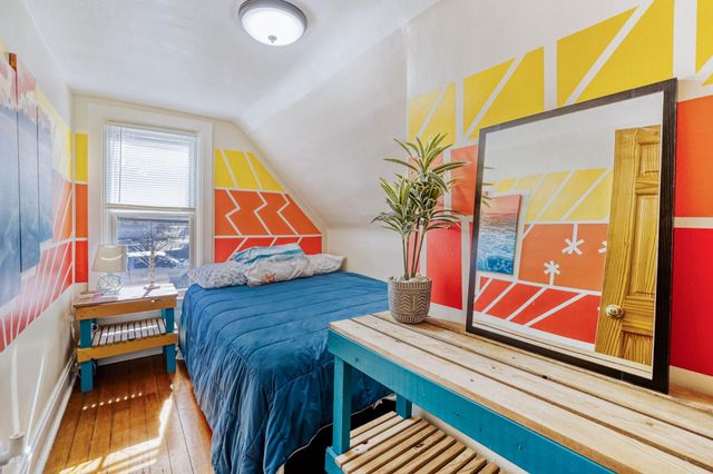 309 Sidney Street E, Saint Paul, MN 55107