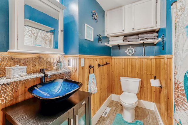 309 Sidney Street E, Saint Paul, MN 55107