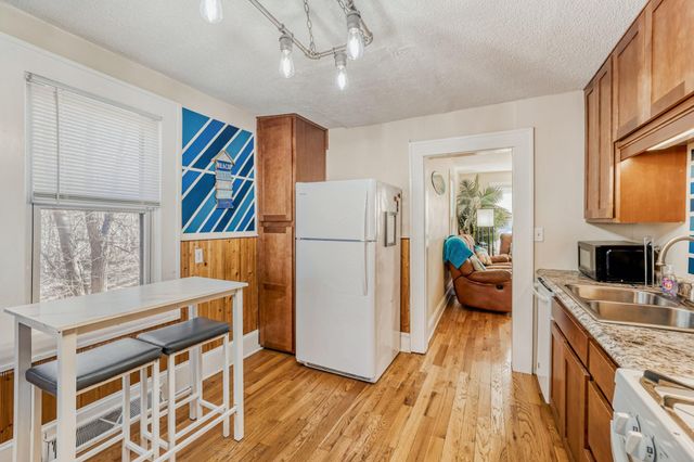 309 Sidney Street E, Saint Paul, MN 55107