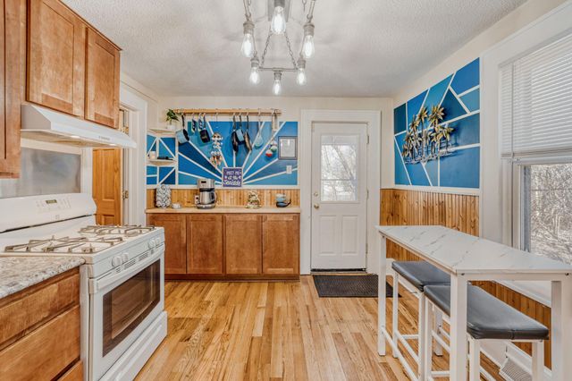 309 Sidney Street E, Saint Paul, MN 55107