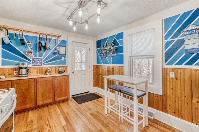 309 Sidney Street E, Saint Paul, MN 55107