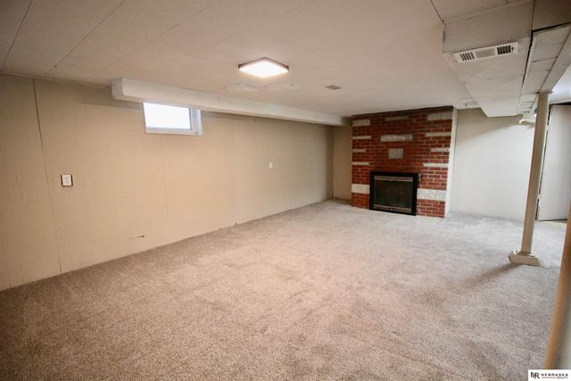 623 S Jackson Street, Papillion, NE 68046