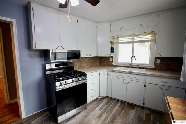 623 S Jackson Street, Papillion, NE 68046