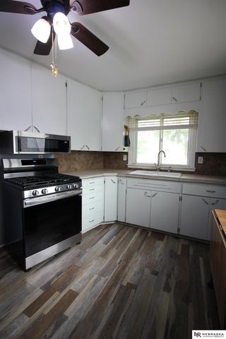623 S Jackson Street, Papillion, NE 68046
