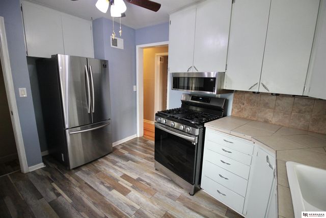623 S Jackson Street, Papillion, NE 68046