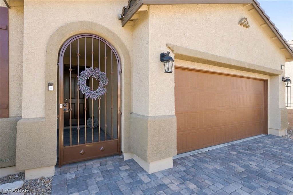 10933 Cilantro Avenue, Las Vegas, NV 89166 — photo 3