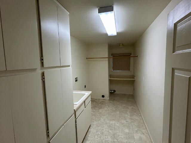 2863 Sandstone Drive, Anderson, CA 96007