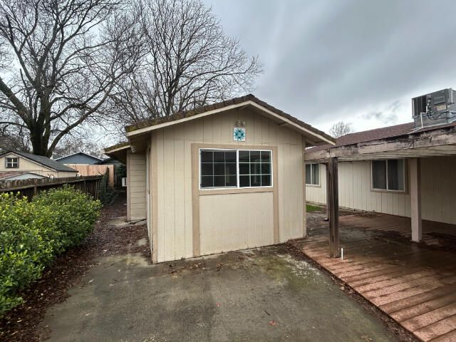 2863 Sandstone Drive, Anderson, CA 96007