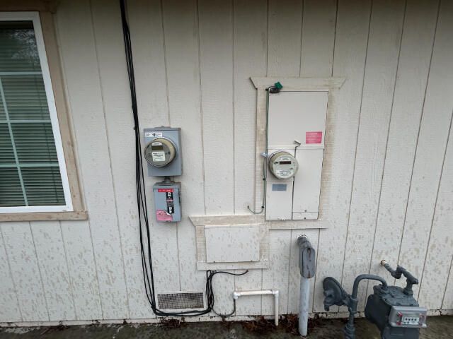 2863 Sandstone Drive, Anderson, CA 96007