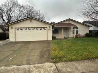 2863 Sandstone Drive, Anderson, CA 96007