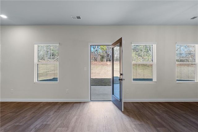 370 Granary Walk, Covington, GA 30014