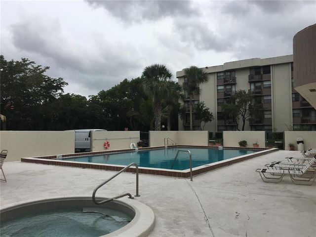 2771 Riverside Drive 416-a, Coral Springs, FL 33065