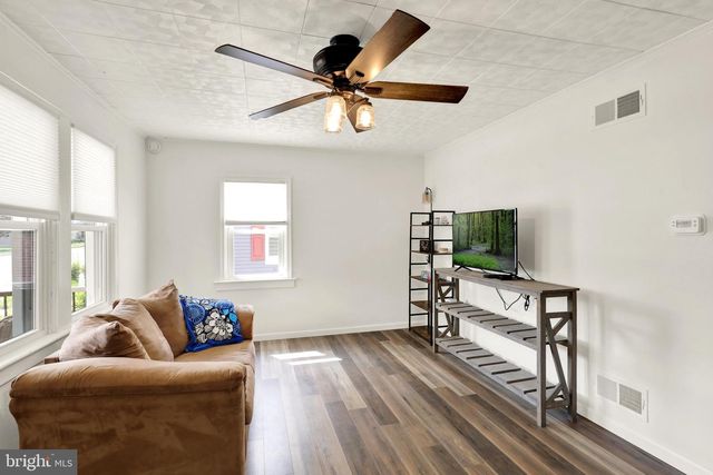 107 N FRANKLIN ST, Palmyra, PA 17078