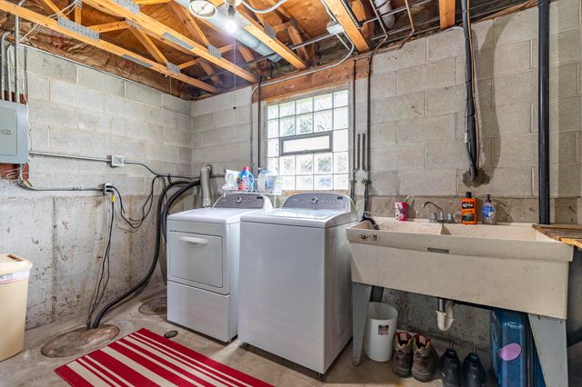 1644 Michael Drive, Schererville, IN 46375