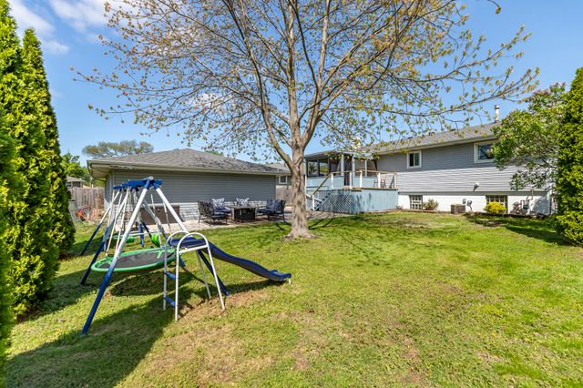 1644 Michael Drive, Schererville, IN 46375