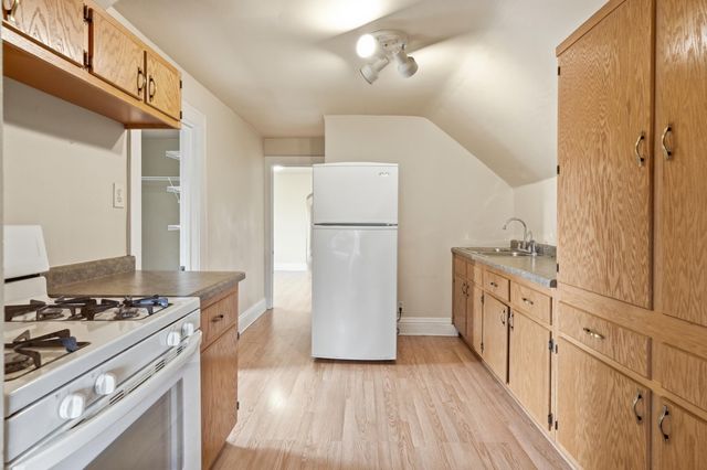 237 142nd Street, Hammond, IN 46327