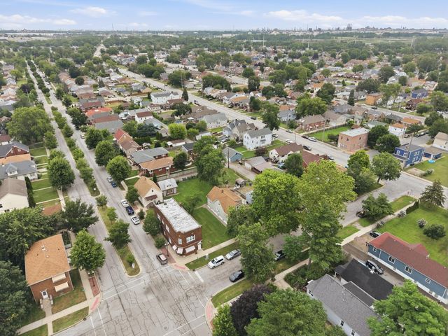 237 142nd Street, Hammond, IN 46327