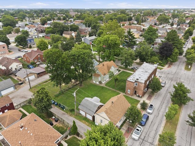 237 142nd Street, Hammond, IN 46327