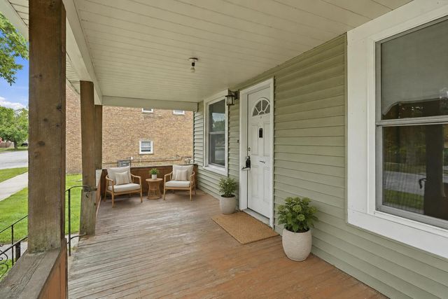 237 142nd Street, Hammond, IN 46327