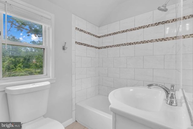 7102 E FOREST ROAD, Landover, MD 20785