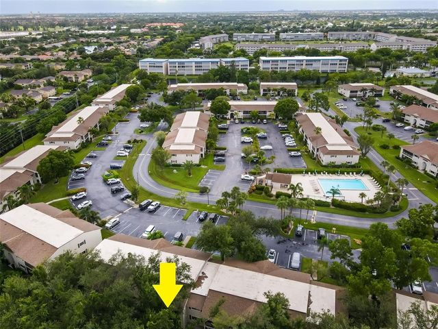 8041 S WOODS CIRCLE 14, Fort Myers, FL 33919