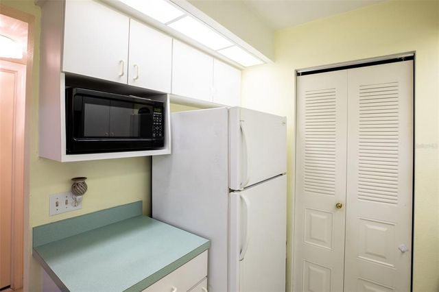 8041 S WOODS CIRCLE 14, Fort Myers, FL 33919