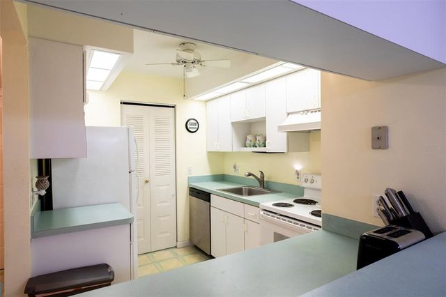8041 S WOODS CIRCLE 14, Fort Myers, FL 33919