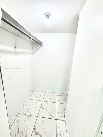 3301 N Country Club Drive 106, Aventura, FL 33180