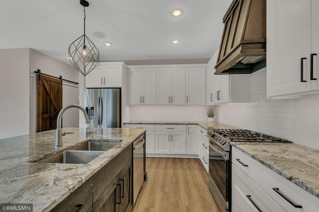 1816 11th Street N, Sartell, MN 56377