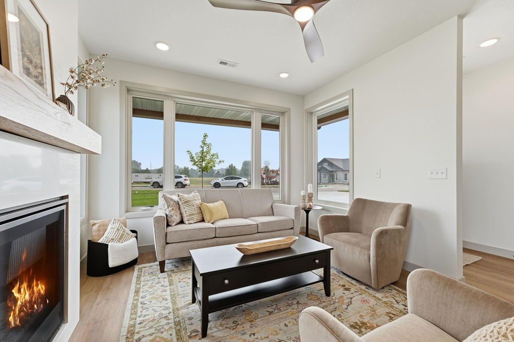 16303 Esprit Court, Lakeville, MN 55044 — photo 4