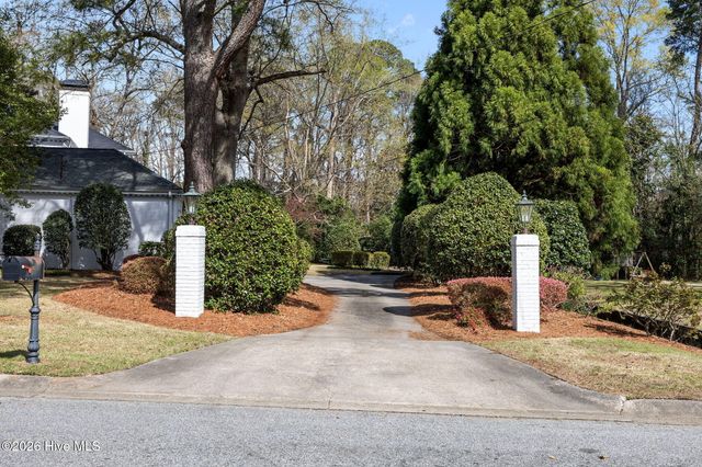 2101 Sparre Drive, Kinston, NC 28504