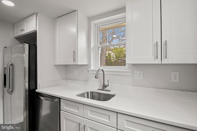 9521 SALEM ST, Manassas, VA 20110