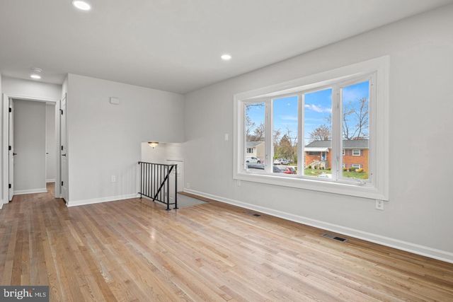 9521 SALEM ST, Manassas, VA 20110