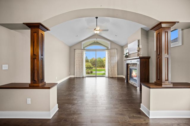 11339 Wildflower Drive N, Lake Elmo, MN 55042